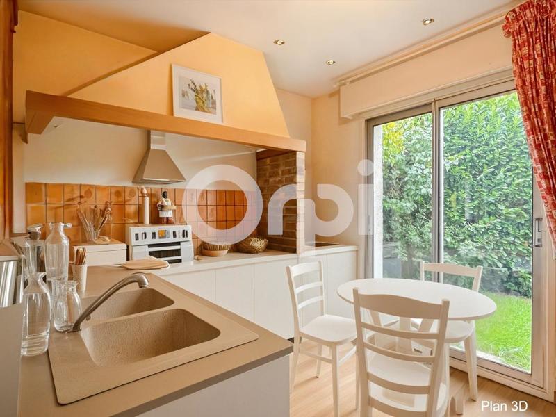 Maison - 140 m² - 5 pièces