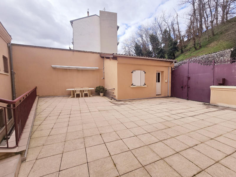 Maison - 170 m² - 6 pièces