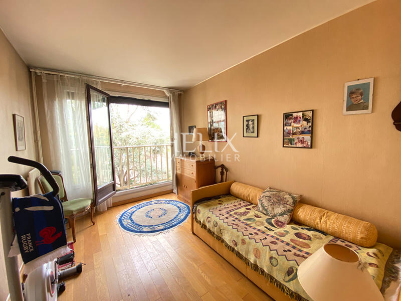 Appartement - 100 m² - 5 pièces