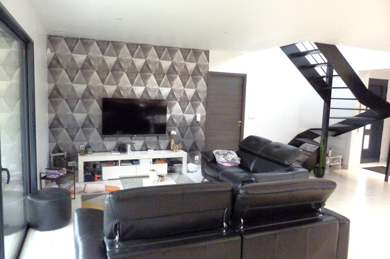 Maison - 200 m² - 8 pièces