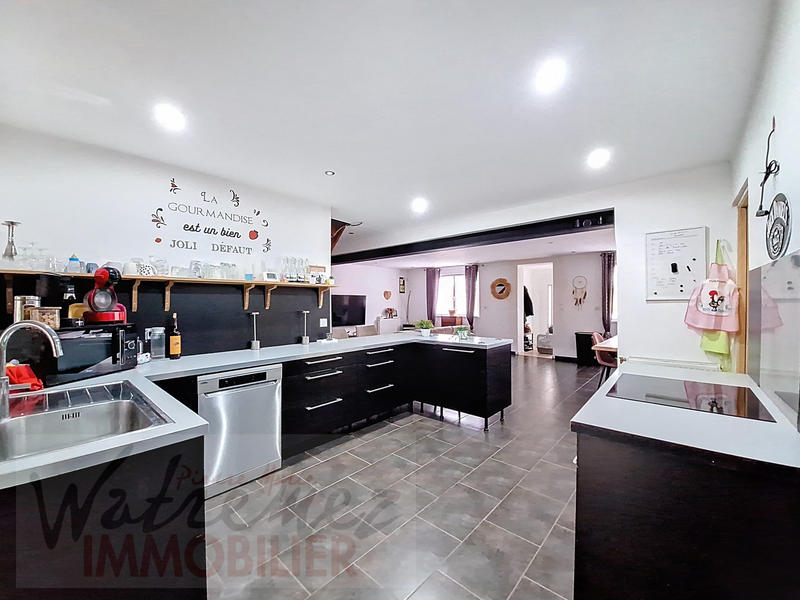 Maison - 151 m² - 7 pièces