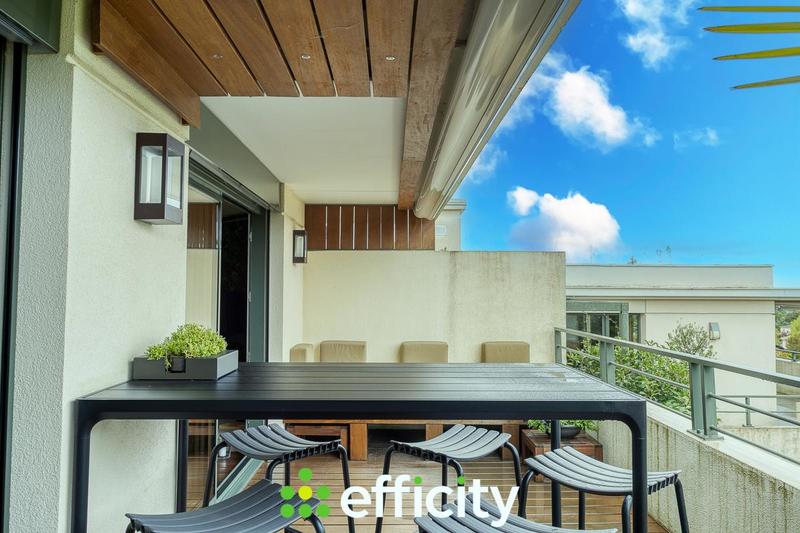 Appartement - 111 m² - 4 pièces