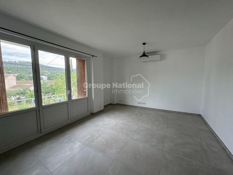 Appartement - 94 m² - 4 pièces