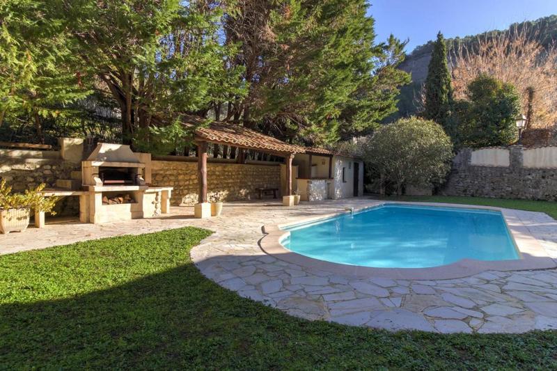 Maison - 185 m² - 7 pièces