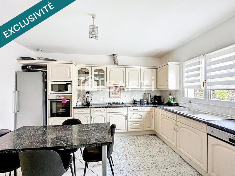 Maison - 130 m² - 6 pièces