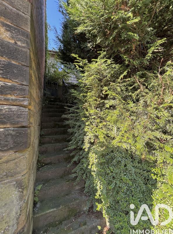 Maison - 141 m² - 6 pièces