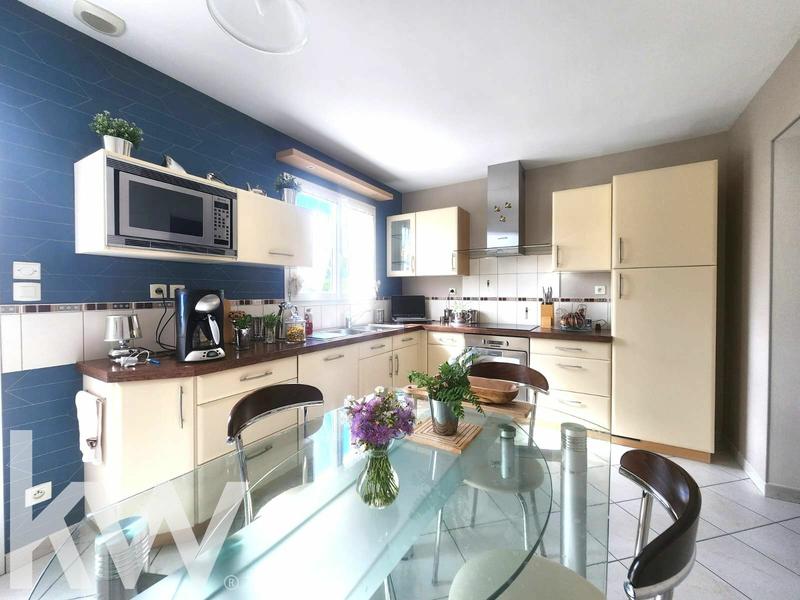 Maison - 142 m² - 6 pièces