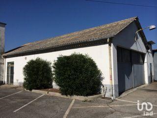 Local commercial - 3 000 m²