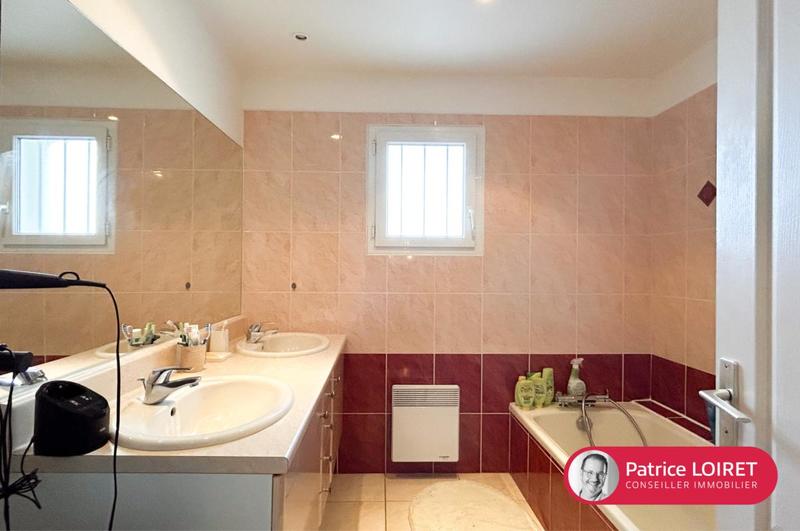 Maison - 170 m² - 6 pièces