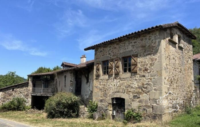 Maison - 120 m² - 2 pièces