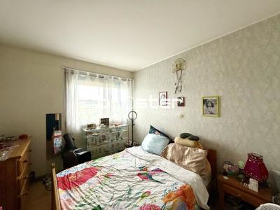 Appartement ancien - 67 m² - 4 pièces