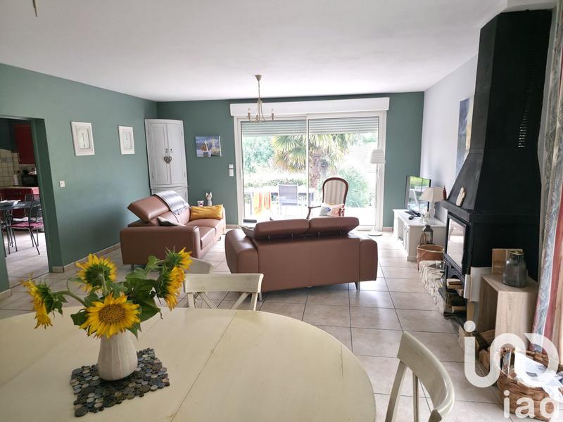 Maison - 213 m² - 7 pièces