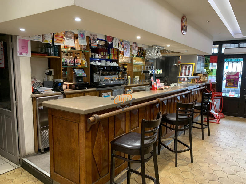 Maison - 275 m² - 3 pièces