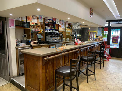 Maison - 275 m² - 3 pièces