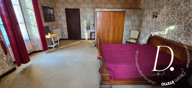 Maison ancienne - 225 m² - 5 pièces