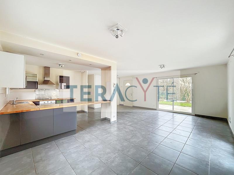 Maison - 99 m² - 4 pièces