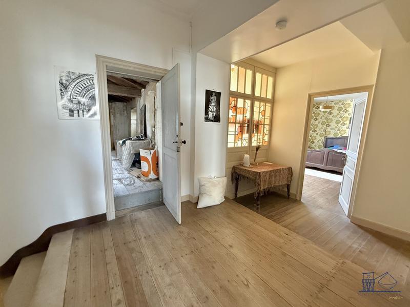 Maison ancienne - 215 m² - 14 pièces