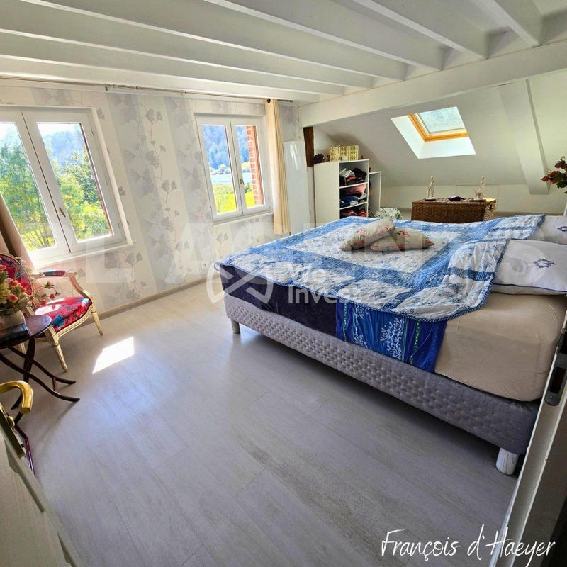 Maison - 205 m² - 8 pièces