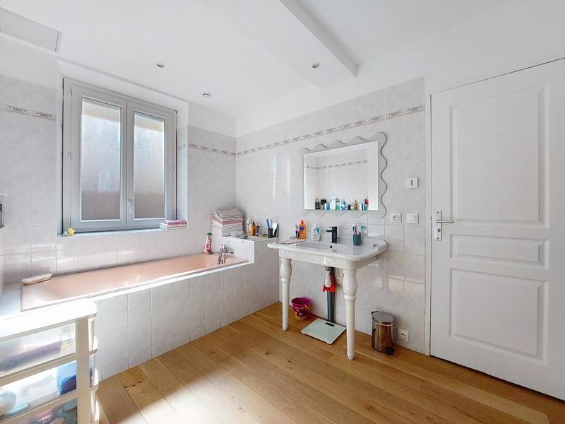 Maison - 133 m² - 5 pièces