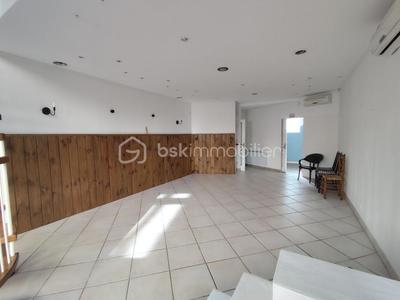 Immeuble - 140 m² - 7 pièces