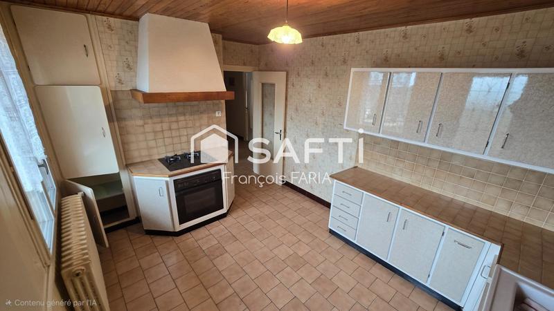 Maison - 136 m² - 8 pièces