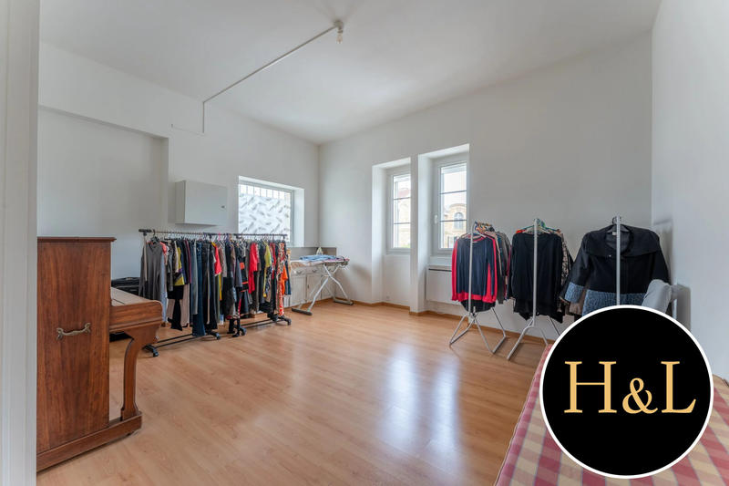 Maison ancienne - 187 m² - 6 pièces