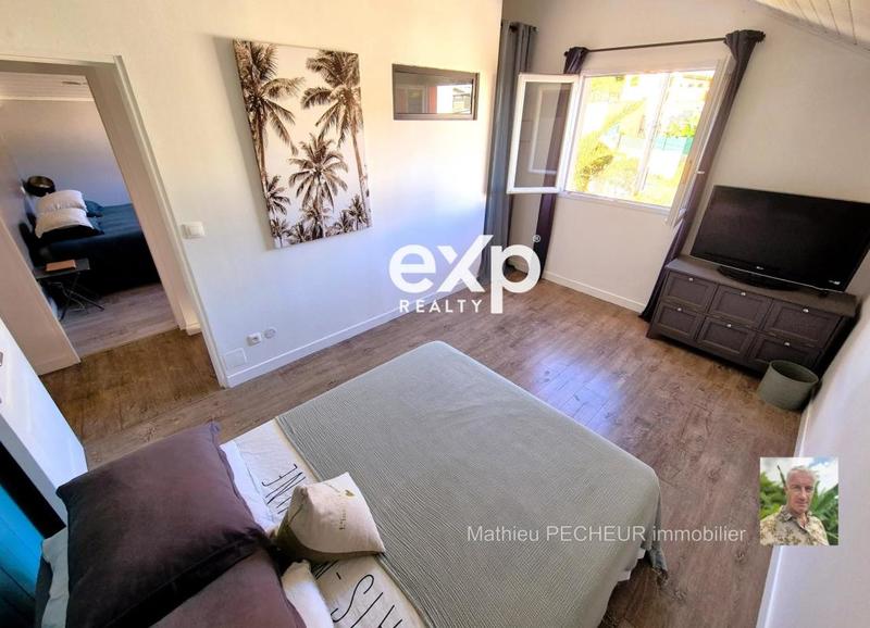 Maison - 269 m² - 10 pièces