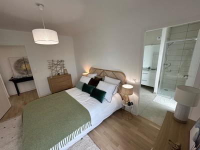 Appartement - 90 m² - 4 pièces