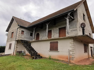 Maison - 179 m² - 8 pièces