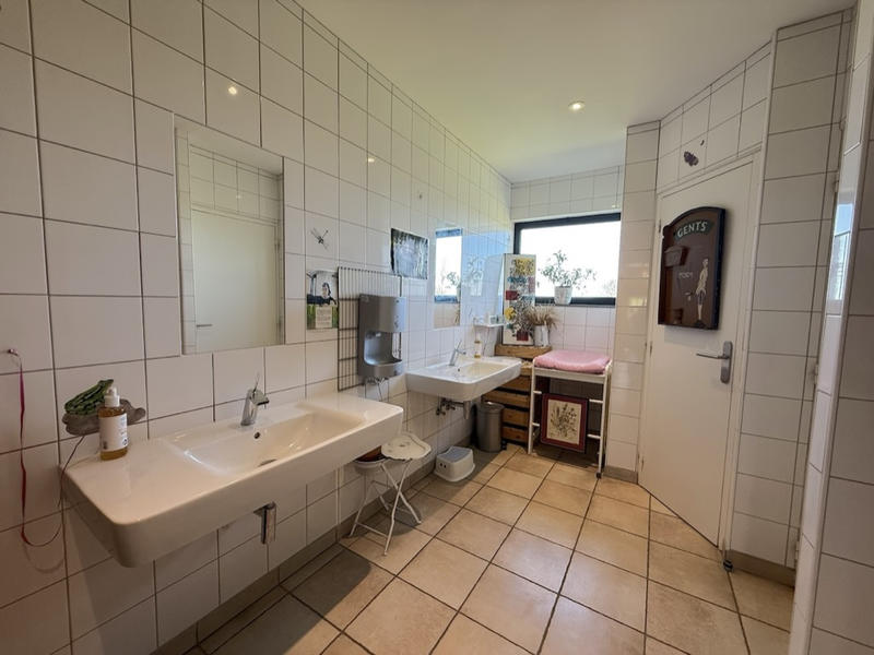 Maison - 410 m² - 9 pièces