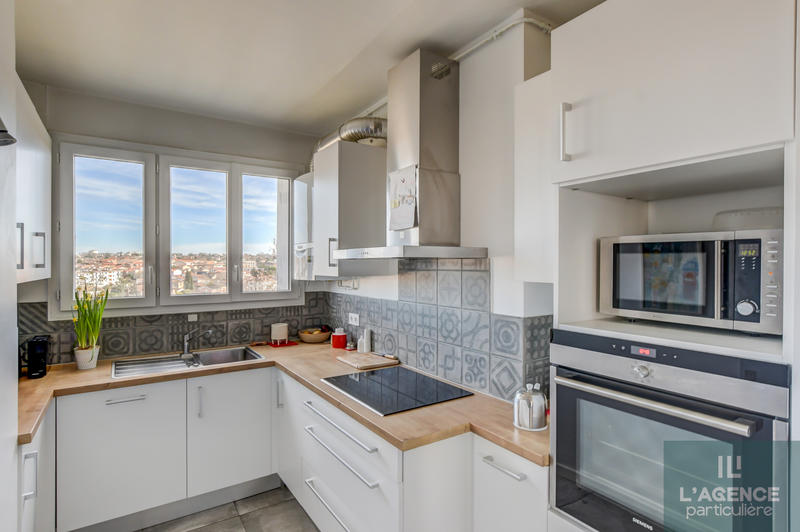 Appartement - 85 m² - 4 pièces