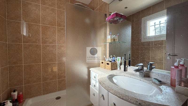 Maison - 284 m² - 8 pièces