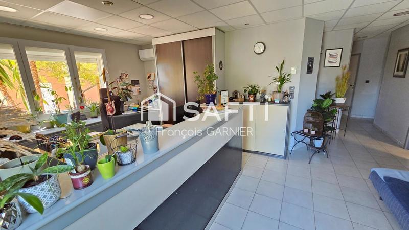 Local commercial - 218 m² - 6 pièces