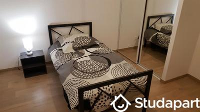Chambre - 10 m² - 1 pièce