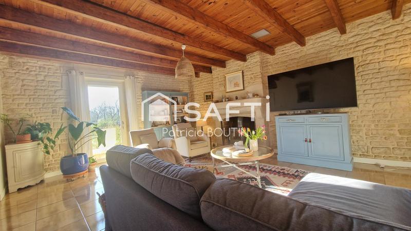 Maison - 204 m² - 7 pièces