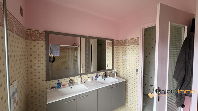 Maison - 174 m² - 7 pièces