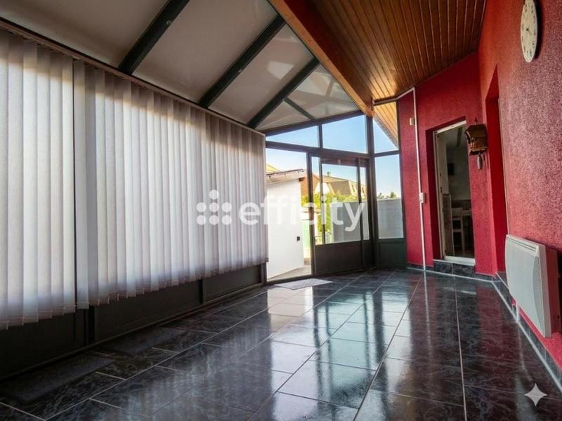 Villa - 209 m² - 8 pièces