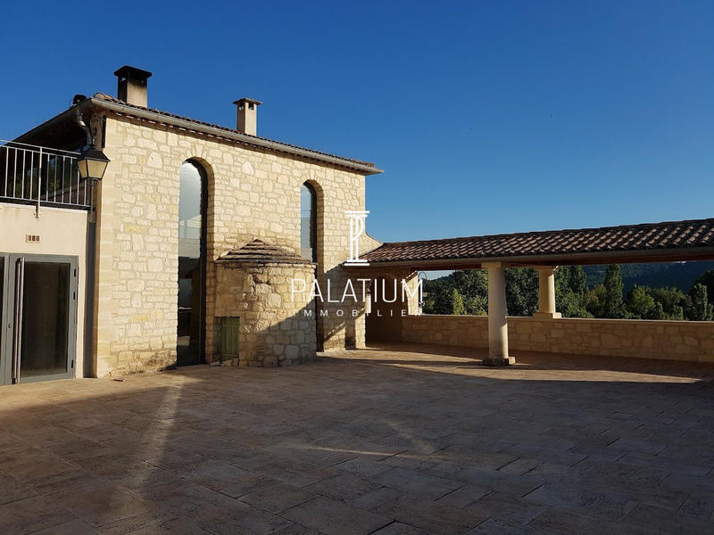 Fonds de commerce - 115 m²