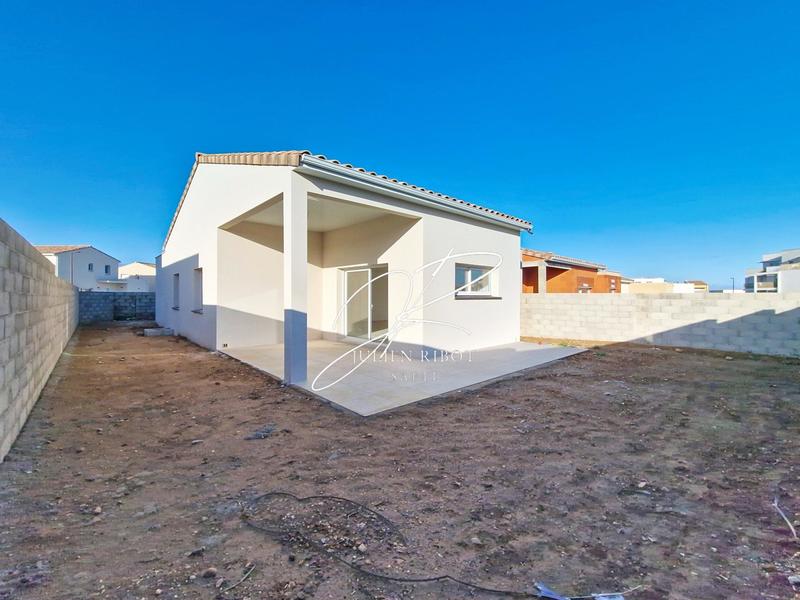 Maison - 99 m² - 4 pièces