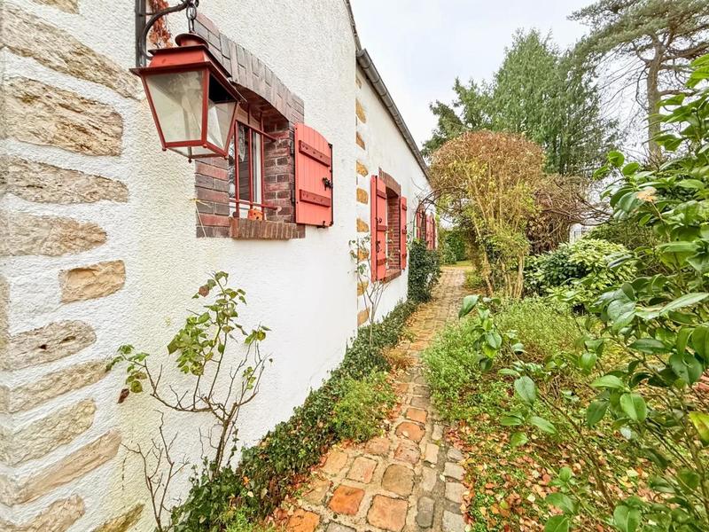 Corps de ferme - 236 m² - 6 pièces