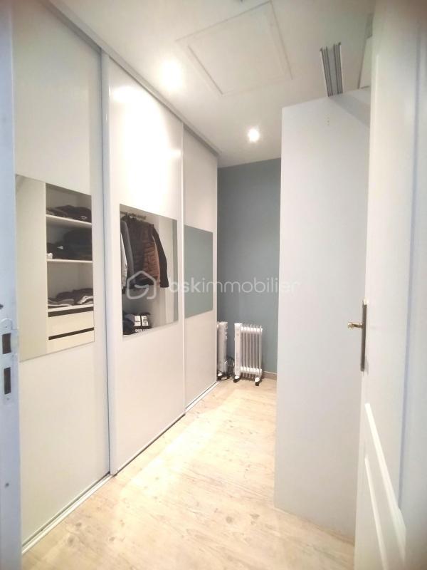 Propriété - 172 m² - 6 pièces