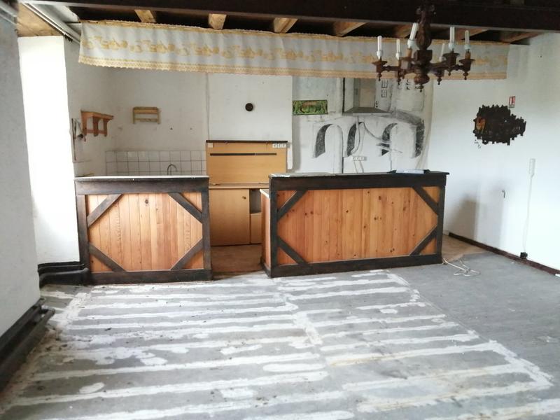 Maison - 220 m² - 11 pièces