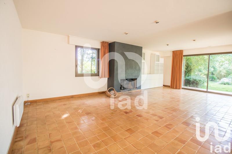 Maison - 208 m² - 8 pièces