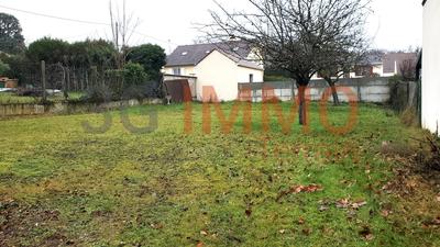 Terrain constructible - 855 m²