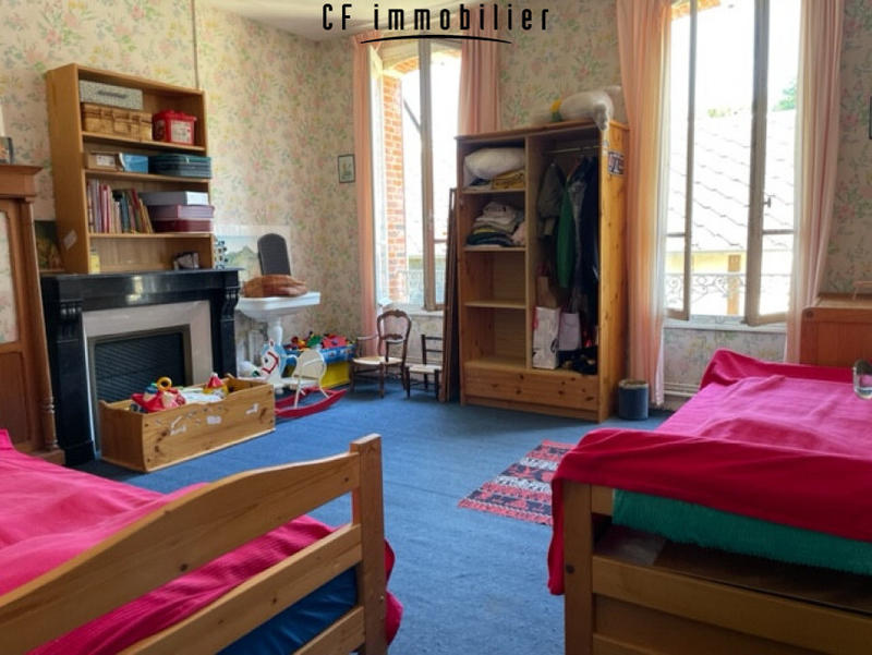 Maison - 316 m² - 10 pièces