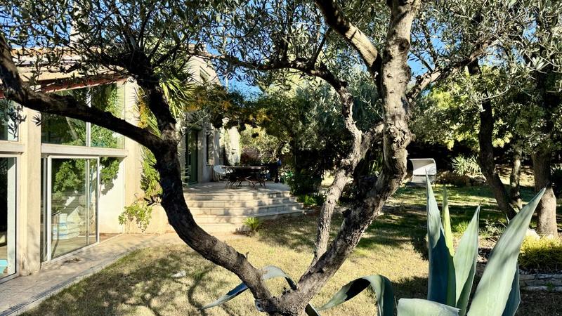 Maison - 217 m² - 7 pièces