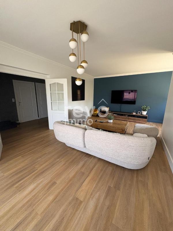 Maison - 187 m² - 5 pièces