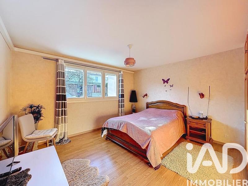 Maison - 93 m² - 5 pièces