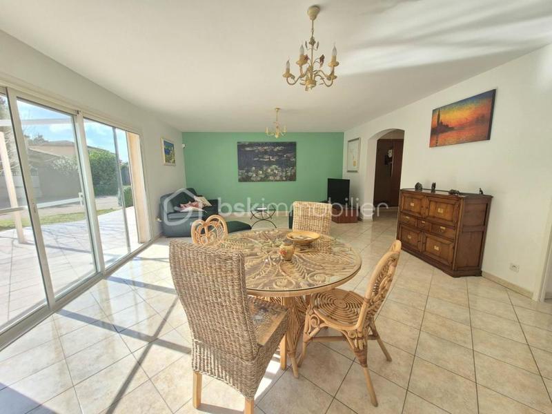 Maison - 253 m² - 10 pièces