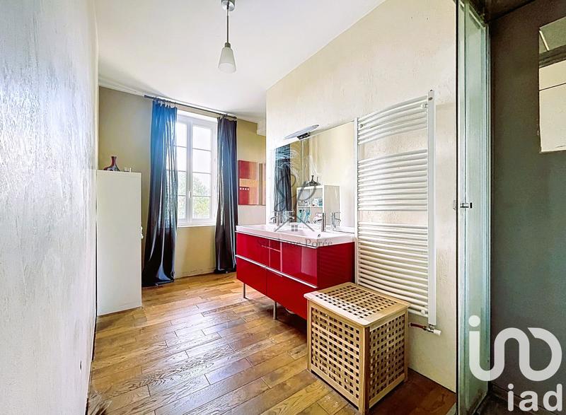 Maison - 415 m² - 15 pièces